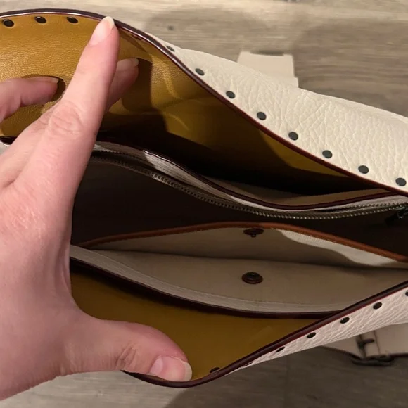 Coach Paige Shoulder Bag in Chalk - Picture 4 of 9